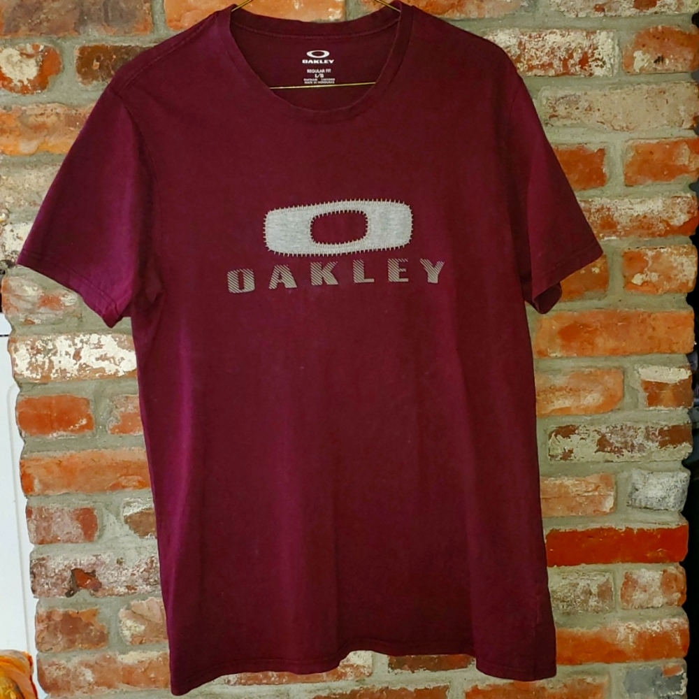 OAKLEY mens Tee Shirt
